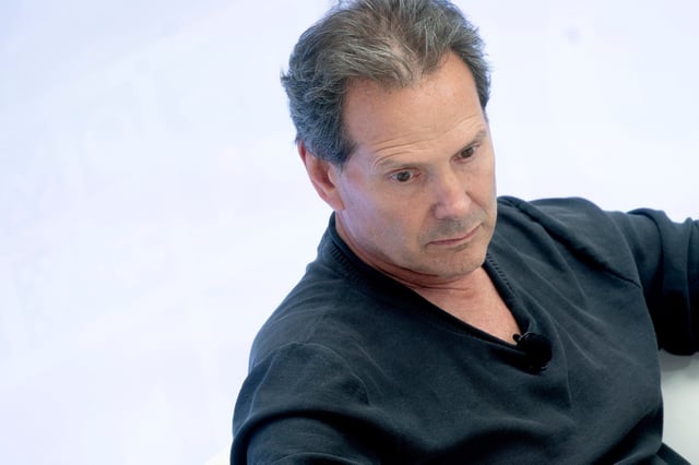 Photo: Former President of PayPal Dan Schulman is the new CEO of Verizon. (Photo by Stefani Reynolds / AFP)