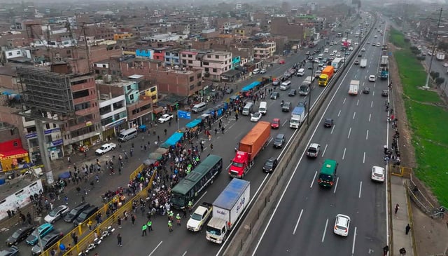 Paro de transporte se levantó “por ahora”: la ruta hasta el acuerdo. | Foto: Andina