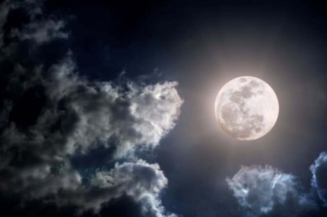 Este martes 7 de octubre hay Luna llena
