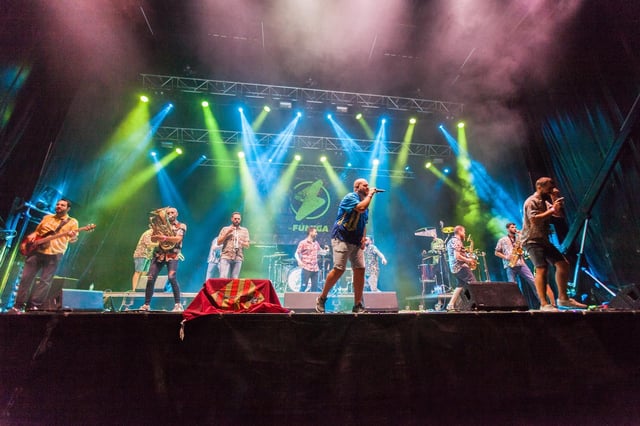 La Fúmiga repite en el escenario del recinto ferial de Alzira.