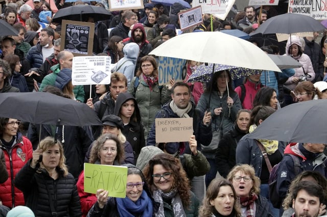 La manifestación docentes en Girona en marzo del 2023.