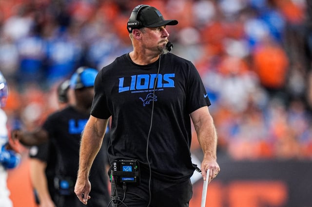 Dan Campbell and the Detroit Lions take on the Kansas City Chiefs on Sunday Night Football in NFL Week 6.