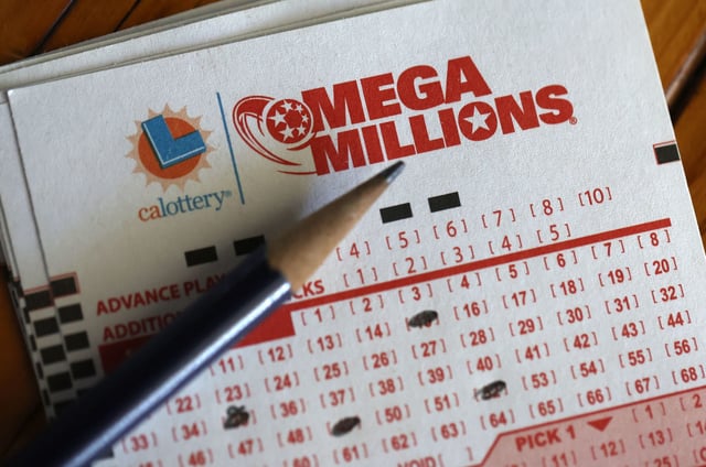 El sorteo del Mega Millions de este viernes 3 de octubre de 2025 tiene un jackpot de $547 millones. (Foto: Justin Sullivan / Getty Images)