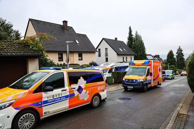 Die Straße ist inzwischen abgesperrt