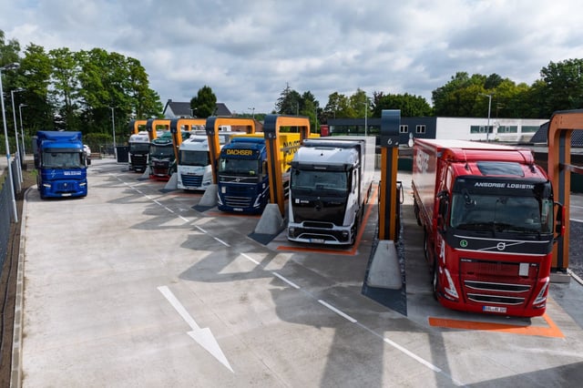 EU-Parlament stimmt für verlängerte E-Lkw-Mautbefreiung