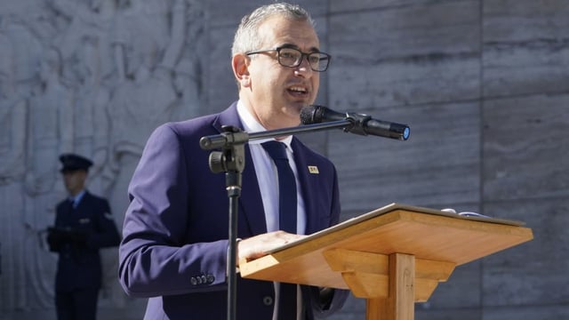 Pablo Javkin en su discurso por el Tricentenario de Rosario