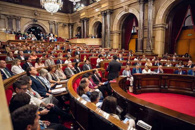Sesión plenaria en el Parlament de Catalunya. Foto: Zowy Voeten