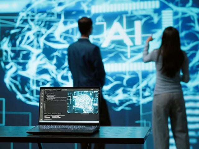 La inteligencia artificial llegó para cambiar radicalmente el mercado laboral. Foto: Freepik