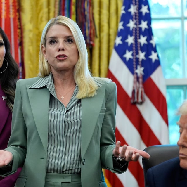 Attorney General Pam Bondi speaks as Homeland Security Secretary Kristi Noem, left, and President Donald Trump listen in the Oval Office of the White House, Monday, Sept. 15, 2025, in Washington. (AP Photo/Alex Brandon)