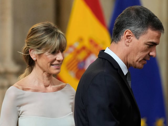 Pedro Sánchez, junto a su mujer, Begoña Gómez. Foto:  EFE