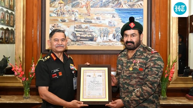 Mohanlal with Chief of the Army Staff, General Upendra Dwivedi.