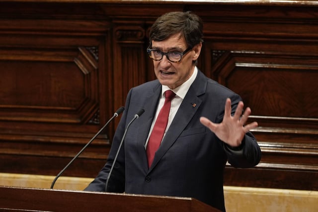 El president de la Generalitat, Salvador Illa, en el debate de política general.