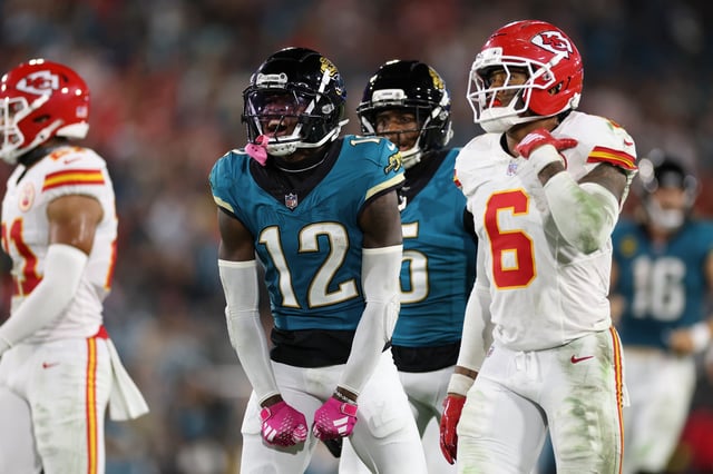 JACKSONVILLE, FLORIDA - OCTOBER 6: Travis Hunter #12 of the Jacksonville Jaguars celebrates in the third quarter during an NFL football game against the Kansas City Chiefs at EverBank Stadium on October 6, 2025 in Jacksonville, Florida. (Photo by Logan Bowles/Getty Images)