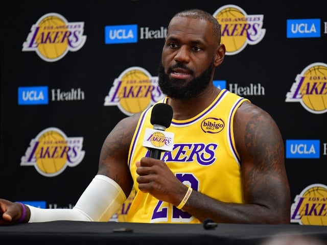 El anuncio de LeBron James era una botella de edición especial (Reuters)
