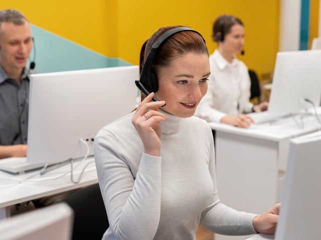 Hay un incremento del 5% para los trabajadores de call center en diciembre de 2024.  Foto Pixabay.