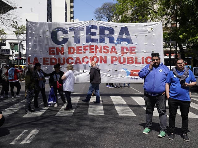 Los gremios docentes anunciaron un paro para el martes 14 de octubre/ Maxi Failla