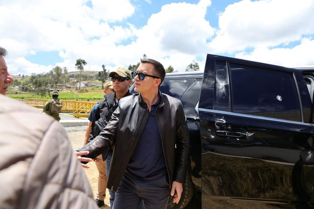 El presidente de Ecuador, Daniel Noboa, tras un ataque al convoy presidencial