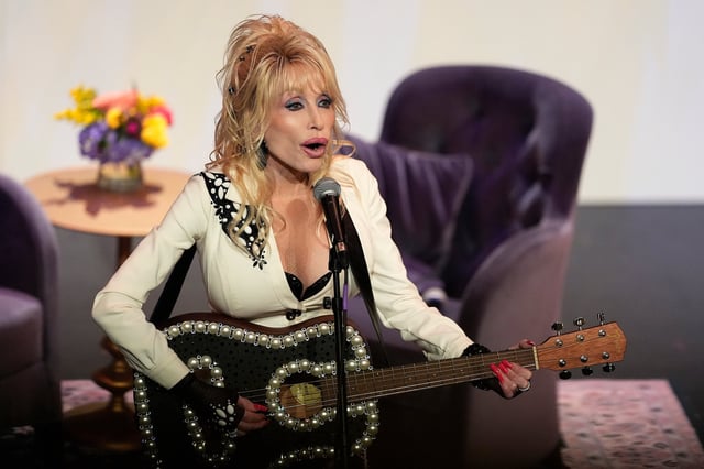 El desesperado pedido de la hermana de Dolly Parton luego de que la cantante cancelara su gira: “Recen por ella”