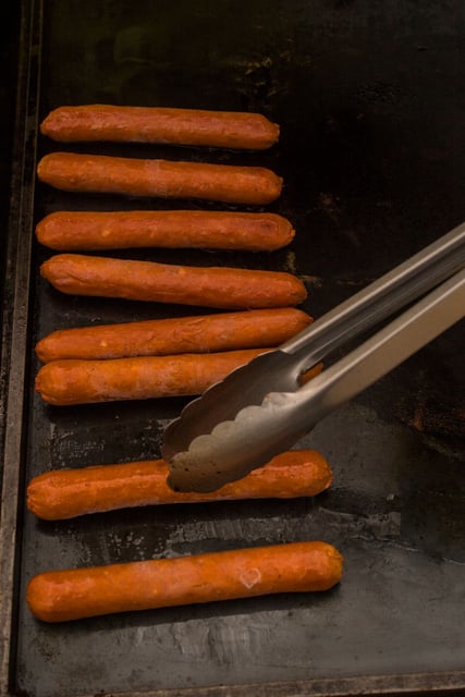 Cette «controverse» démontre bien la fébrilité de la filière de la viande, notamment en France, dont les produits sont concurrencés par les alternatives non carnées.