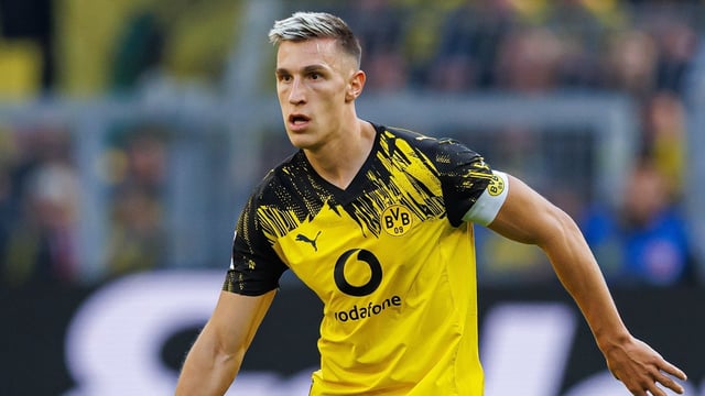 Nico Schlotterbeck hat ein neues Vertragsangebot vom BVB erhalten.
