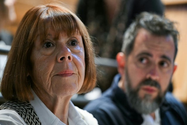 Im Berufungsprozess wegen Vergewaltigung der mit Medikamenten betäubten Gisèle Pelicot hat diese den Angeklagten scharf angegriffen. "Zu welchem Zeitpunkt habe ich Ihnen meine Zustimmung gegeben? Niemals!", hielt sie ihm entgegen.