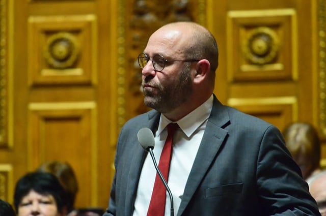 Le sénateur Philippe Mouiller, lors d'une séance de questions au gouvernement au Sénat en février 2020.