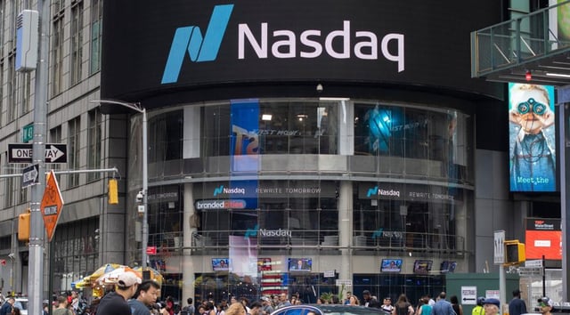 Can fx interest rate derivatives traders learn from binary options?