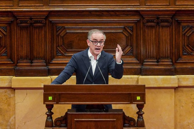 El líder de ERC en el Parlament, Josep Maria Jové, en el debate de política general.