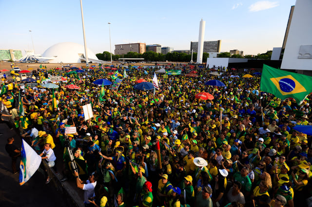 Aliados de Bolsonaro pedem anistia; adesão à tese tem diminuído