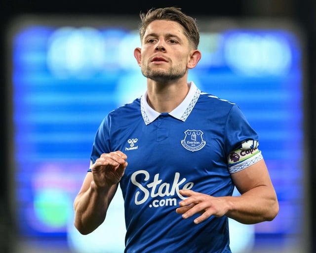Premier League Everton v Liverpool James Tarkowski of Everton during the Premier League match Everton vs Liverpool at Goodison Park, Liverpool, United Kingdom, 24th April 2024 Photo by Craig Thomas/News Images Liverpool Goodison Park Merseyside United Kingdom Copyright: xCraigxThomas/NewsxImagesx