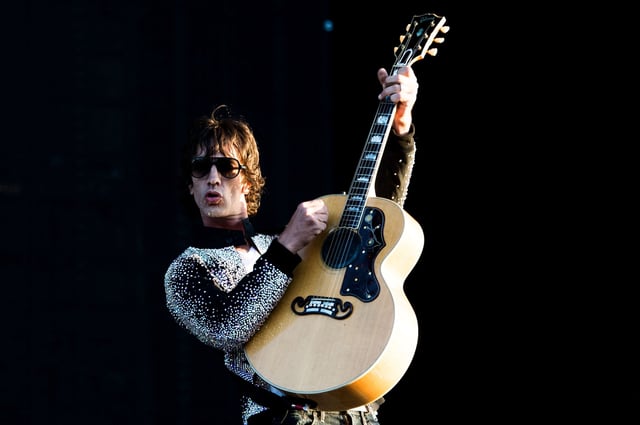 Richard Ashcroft, munido de su acústica. (Gentileza Robin Pope)