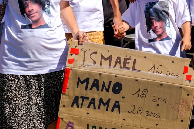 Lors d'une marche blanche en hommage aux trois victimes d'Al Khawad A., en juillet 2022 à Angers.