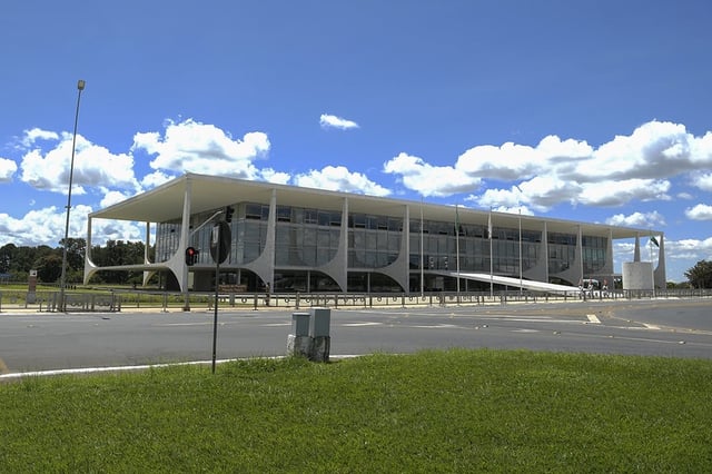 Pesquisa Gerp mostrou Lula em desvantagem contra Bolsonaro e todos os seus familiares.