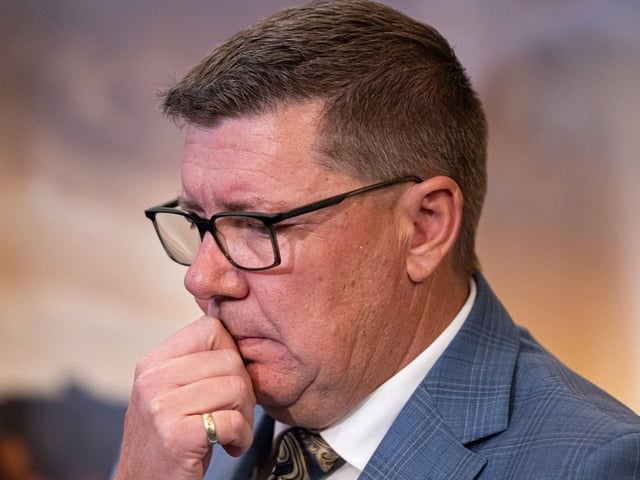 Saskatchewan Premier Scott Moe has signed onto a letter calling for the federal government to withdraw it's factum which seeks to limit the ability of province's to use the notwithstanding clause.