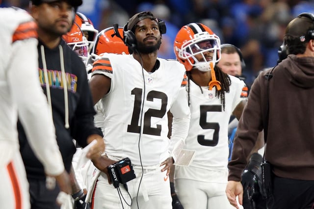 DETROIT, MICHIGAN - SEPTEMBER 28: Shedeur Sanders #12 of the Cleveland Browns looks on against the Detroit Lions during the fourth quarter  at Ford Field on September 28, 2025 in Detroit, Michigan. (Photo by Mike Mulholland/Getty Images)