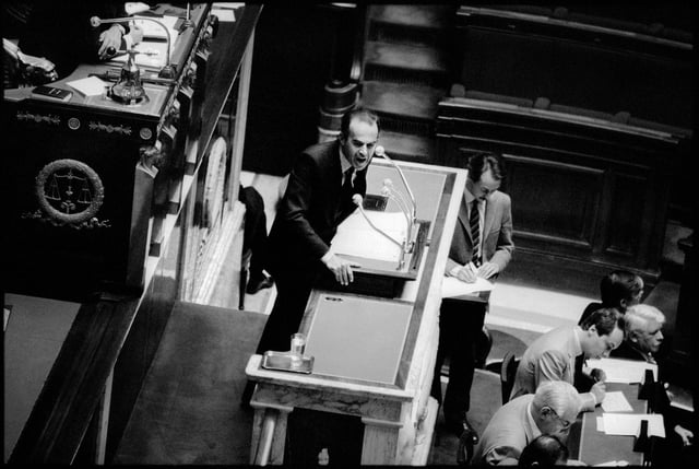 Robert Badinter à l’Assemblée nationale, le 17 septembre 1981, jour du vote de l’abolition de la peine de mort. 