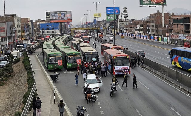 ¿Transportistas acatarán paro este 9 de octubre? Lo que se sabe tras acuerdo de gremios y el Gobierno