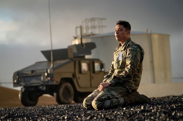 Anthony Ramos in a scene from “A House of Dynamite.” 