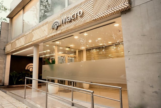 Banco Macro busca sostener su valor de mercado en medio de la crisis