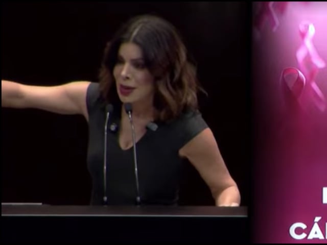 Antes de que el cáncer de mama ataque se debe procurar actos de amor propio, en mujeres y también en hombres, con la autoexploración, pero también es salud pública.