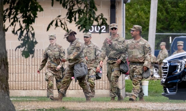Members of the Texas National Guard at the Army Reserve Training Center in Elwood, Oct. 8, 2025,. (Brian Cassella/Chicago Tribune)