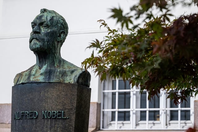 In Stockholm wird am Donnerstag (13.00 Uhr) der diesjährige Literatur-Nobelpreis bekannt gegeben. Als mögliche Kandidaten werden unter anderen die Deutsche Jenny Erpenbeck und der Deutsch-Österreicher Daniel Kehlmann gehandelt.