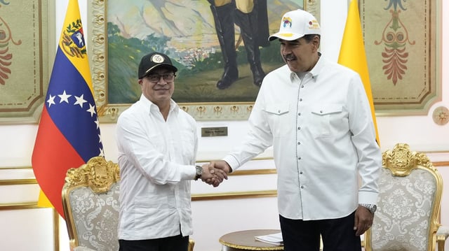 Venezuela's Nicolas Maduro (R) shakes hands with Colombia's Gustavo Petro at the Miraflores Palace in Caracas in 2024. Photo: Matias Delacroix/Bloomberg via Getty Images