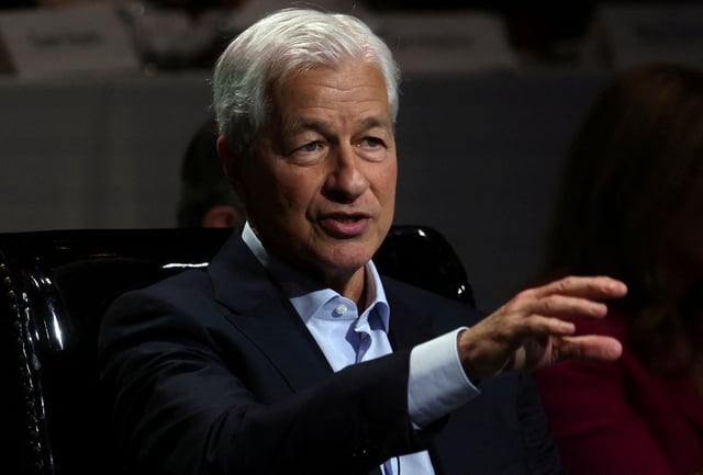 Jamie Dimon, Chairman and Chief Executive officer (CEO) of JPMorgan Chase & Co. (JPM) speaks to the Economic Club of New York in Manhattan in New York City, U.S., April 23, 2024. REUTERS/Mike Segar/File Photo