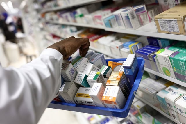Proposals on how much the NHS spends on drugs, including raising the threshold used by England's spending watchdog by 25 per cent, have been briefed to Washington officials, according to reports.    (Photo: Simon Dawson/Getty)