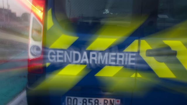 L'enquête sur la mort d'une femme de 37 ans à Pont-Saint-Esprit est menée par les gendarmes de la brigade des recherches de Bagnols-sur Cèze.