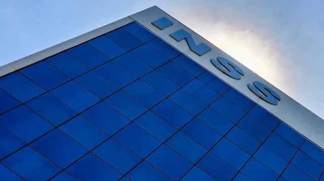 Nova fase da Operação Sem Desconto, da PF, cumpre mandados de busca e apreensão referentes à fraude no INSS.