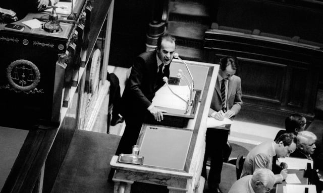 Robert Badinter reste avant tout connu comme l’architecte de l’abolition de la peine de mort. Ci-contre, le 8 septembre 1981, à l’Assemblée.