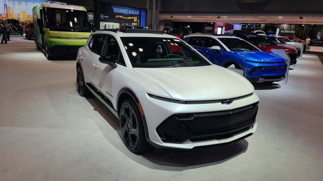 GM has decided not to go forward with a program that would have allowed customers leasing new EVs like the Chevy Equinox to benefit from the $7,500 federal tax credit after it expired Sept. 30. (Henry Payne/The Detroit News/TNS)