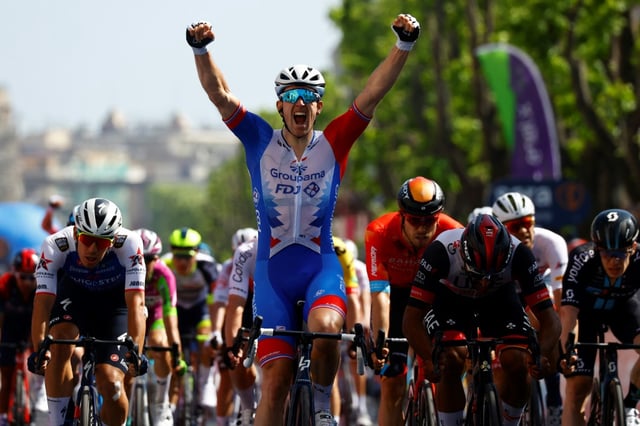 Arnaud Démare vainqueur, sous le maillot de Groupama-FDJ, de la 5e étape du Giro d'Italia, le 11 mai 2022 à Messine